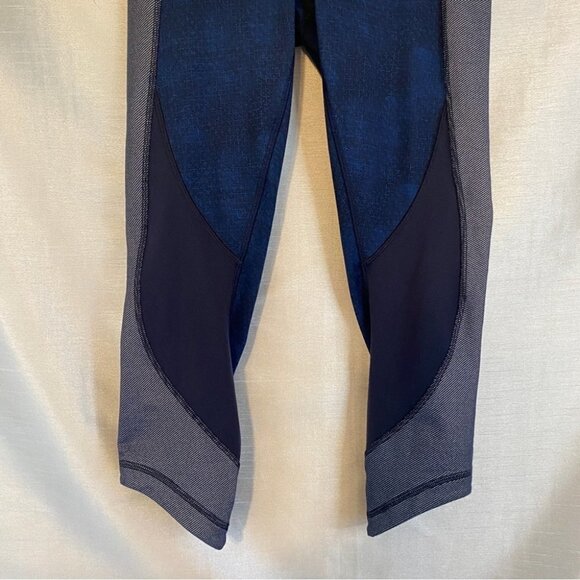 Lululemon Wunder Under  Crop Sashiko Size 4 - Picture 8 of 14